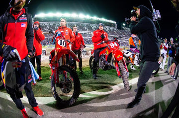 Roczen Battles to Second-Place Finish at 50th Daytona Supercross