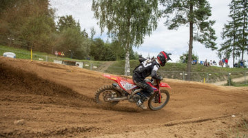 Gajser responds to remain in second place
