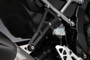 GSX-8S/R/T/TT 23-25 AT2 Stainless Full Exhaust, w/ Stainless Muffler